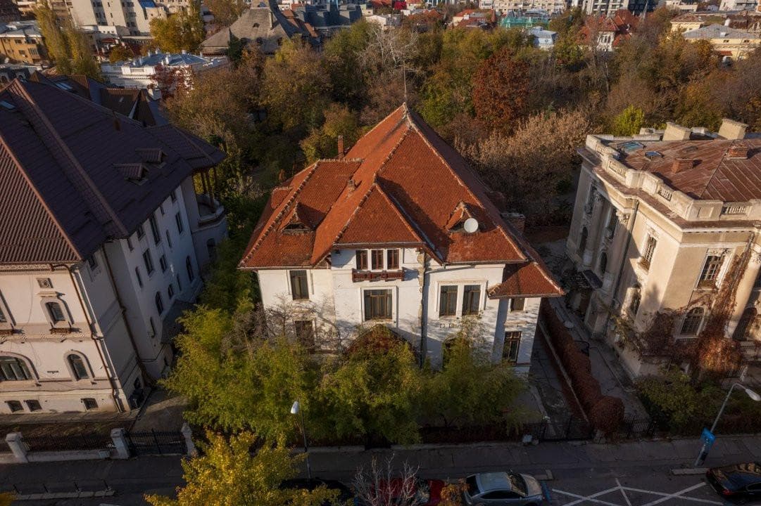 Strada Dumbrava Roșie
